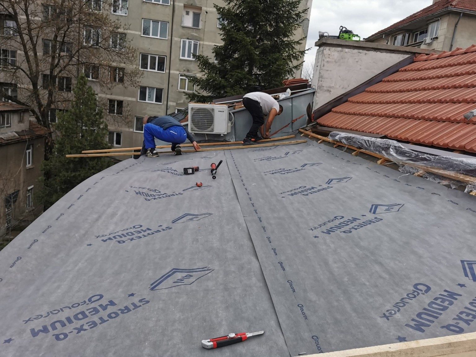 Подготовка на покривна система Home Builders